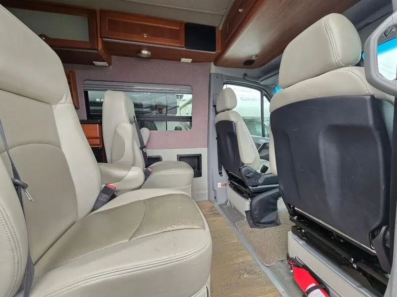 2016 Roadtrek E-Trek, photo 14 of 24
