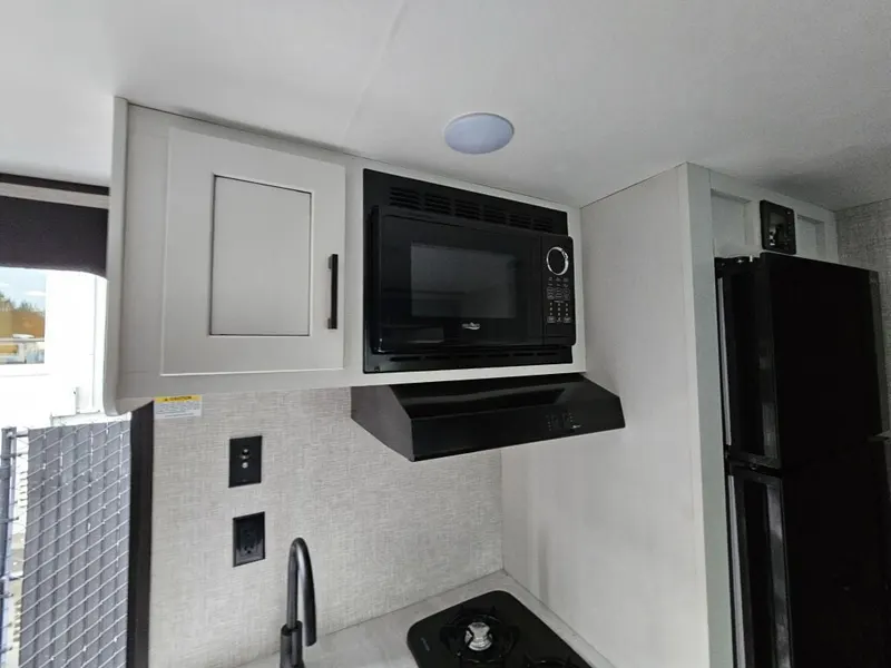 2024 Jayco Jay Flight SLX, photo 17 of 24