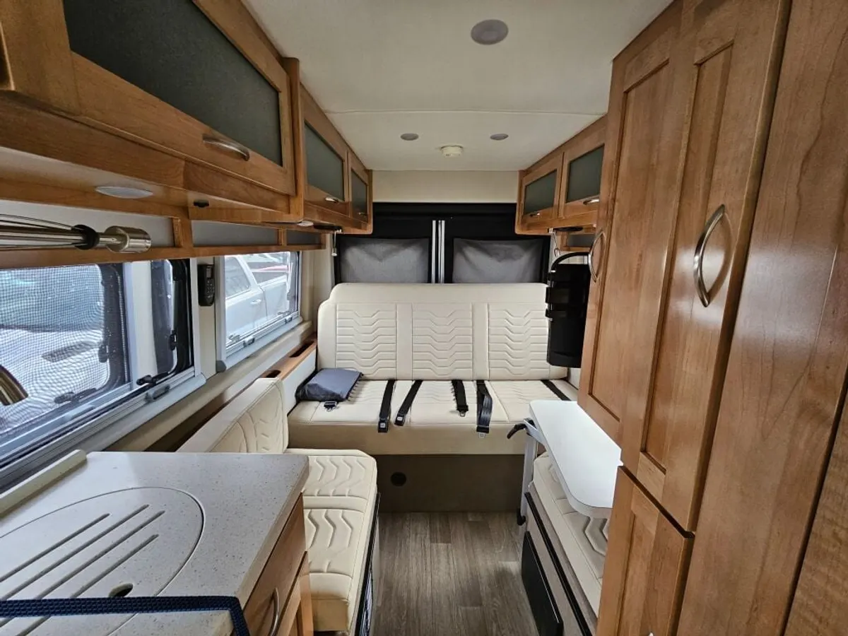 2023 Coachmen Nova, photo 18 of 24
