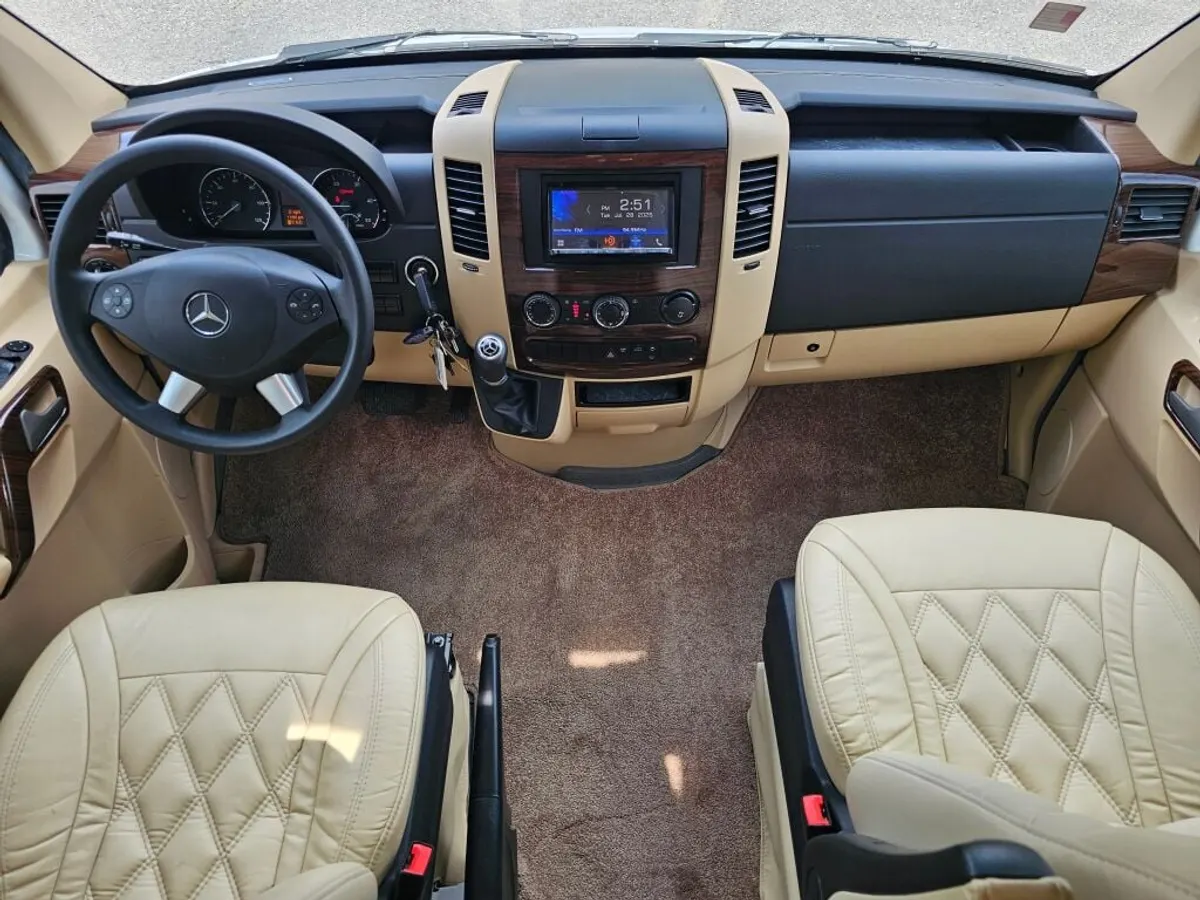 2019 Regency RV Ultra Brougham, photo 21 of 24