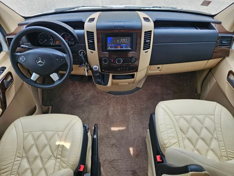 2019 Regency RV Ultra Brougham, photo 21 of 24