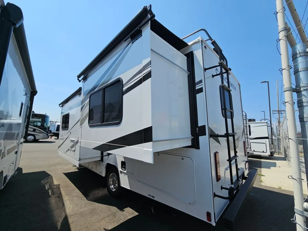 2027 Coachmen Freelander, photo 4 of 24