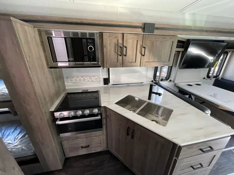 2024 Winnebago Vista, photo 10 of 22