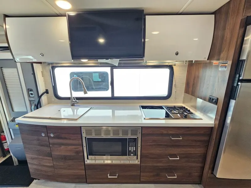 2021 Winnebago View, photo 17 of 24