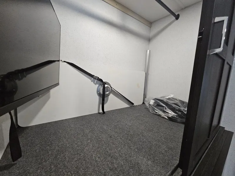 2027 Winnebago Sunflyer, photo 20 of 24