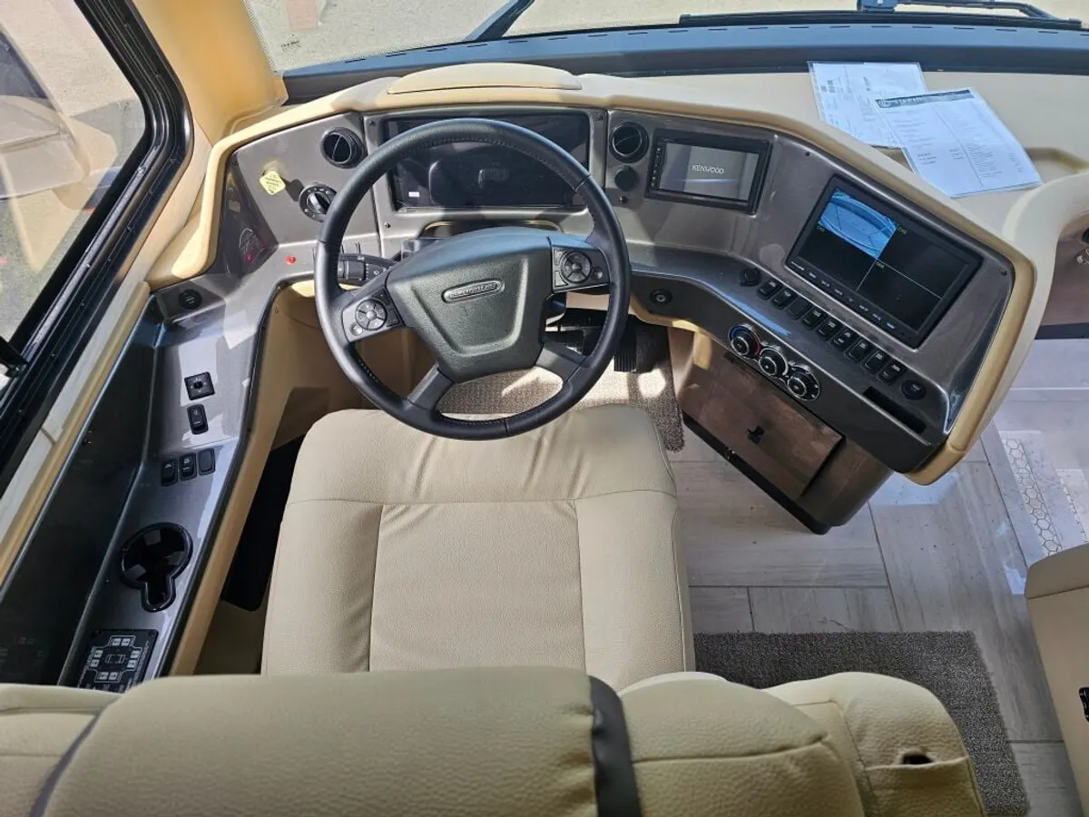 2026 Tiffin Motorhomes Phaeton, photo 20 of 24