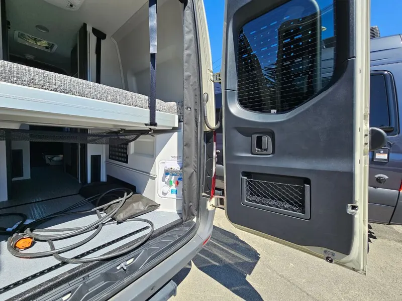 2026 Tiffin Motorhomes GH1, photo 10 of 24