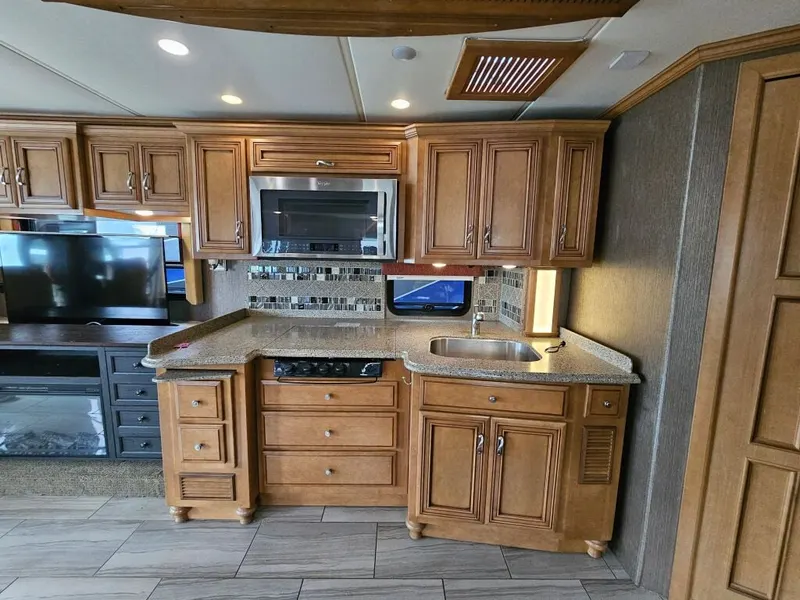 2015 Newmar Ventana, photo 16 of 24