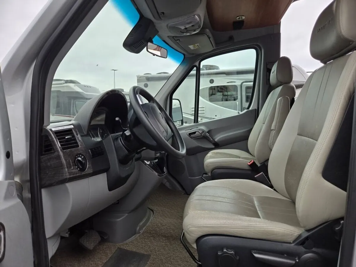 2016 Roadtrek E-Trek, photo 10 of 24