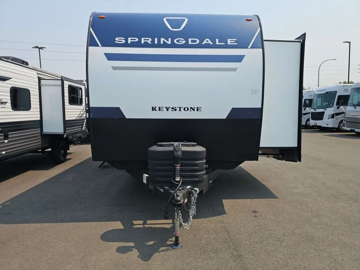 2027 Keystone Springdale Max, photo 2 of 24