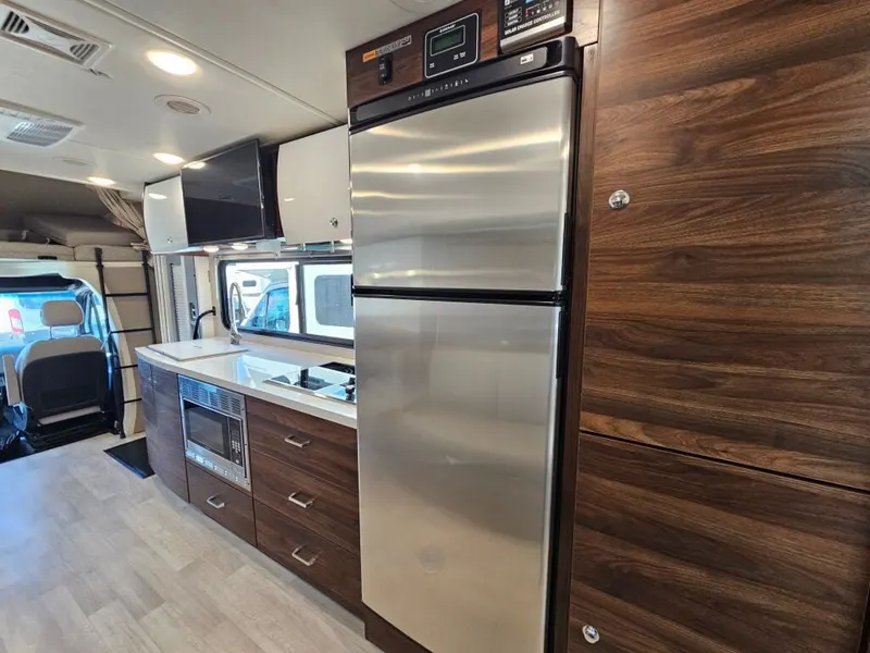 2021 Winnebago View, photo 16 of 24