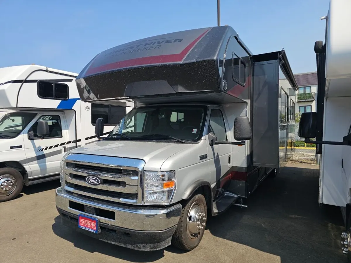 2027 Forest River Sunseeker, photo 3 of 24