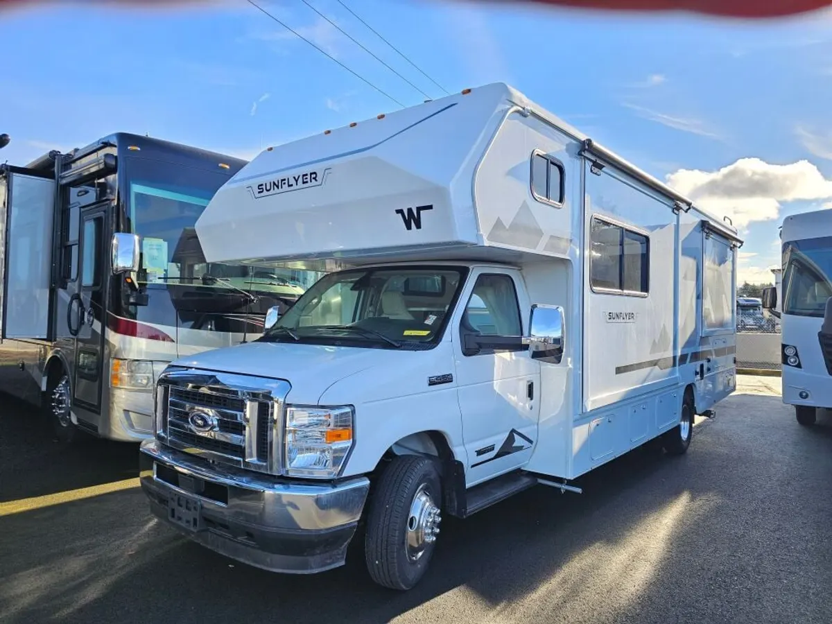 2027 winnebago sunflyer, photo 1 of 24