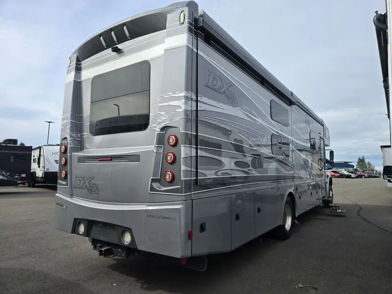 2022 Dynamax DX3, photo 7 of 24
