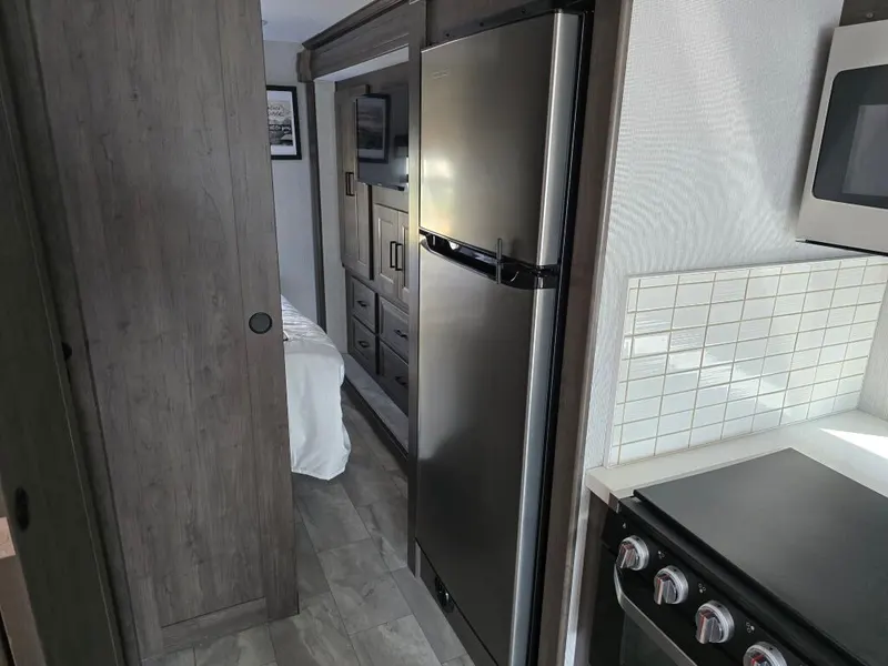 2023 Coachmen Mirada, photo 21 of 24