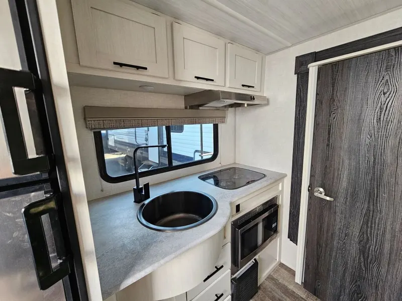 2021 Forest River R-Pod, photo 10 of 24