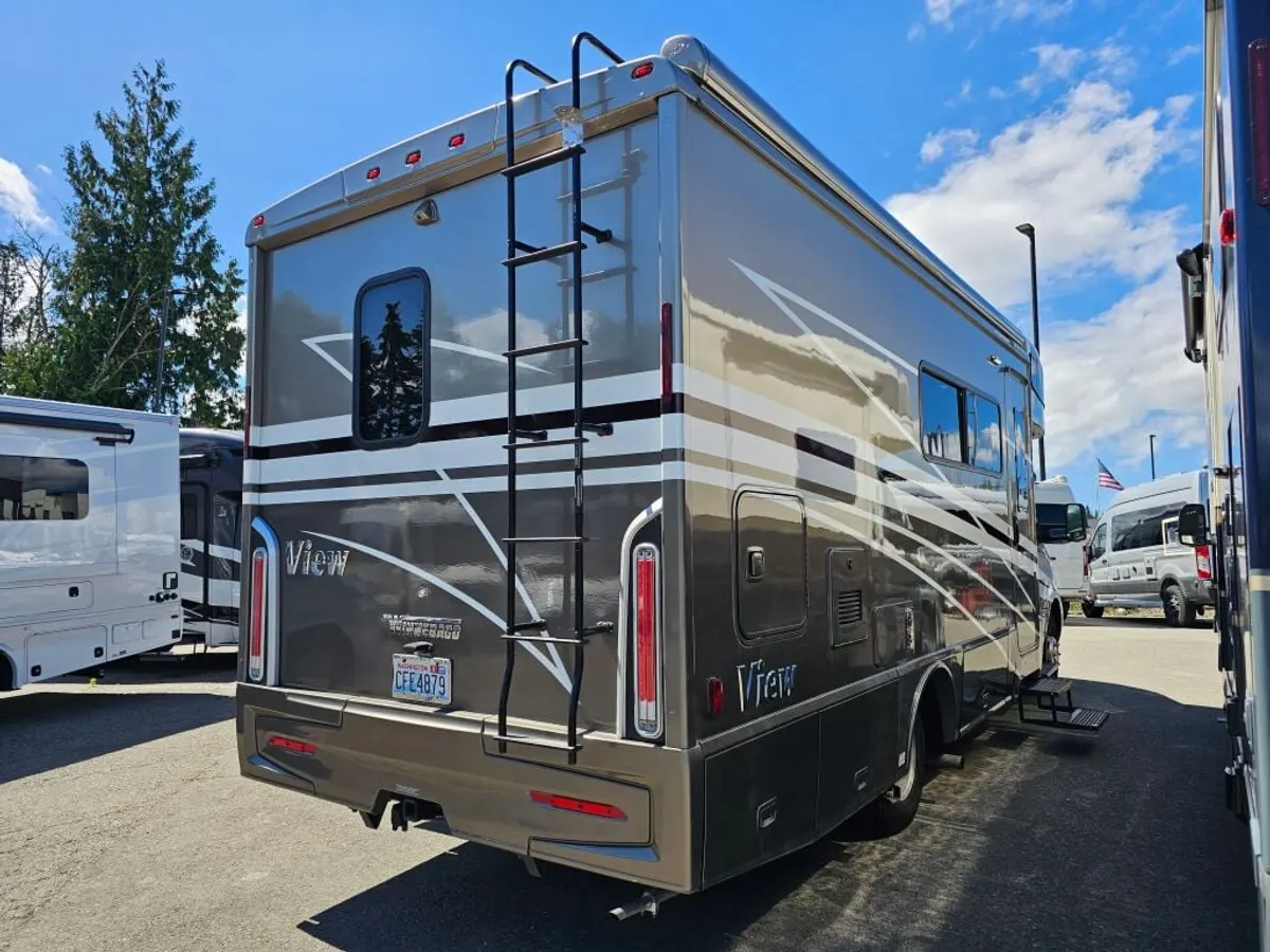 2021 Winnebago View, photo 7 of 24