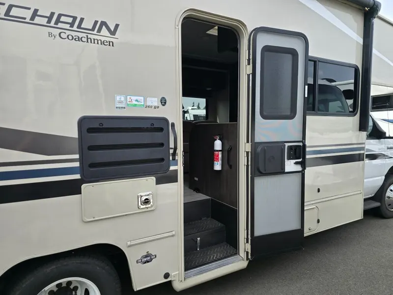 2023 Coachmen Leprechaun, photo 8 of 24