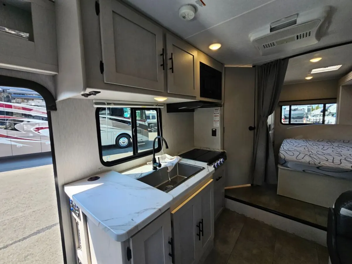 2023 Coachmen Freelander, photo 12 of 24