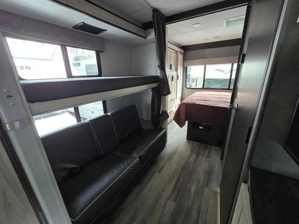 2023 Forest River Sunseeker, photo 22 of 24
