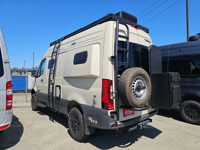 2026 Tiffin Motorhomes GH1, photo 6 of 24
