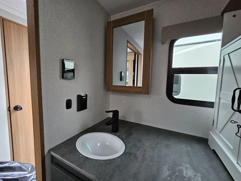 2025 Heartland Corterra, photo 17 of 24
