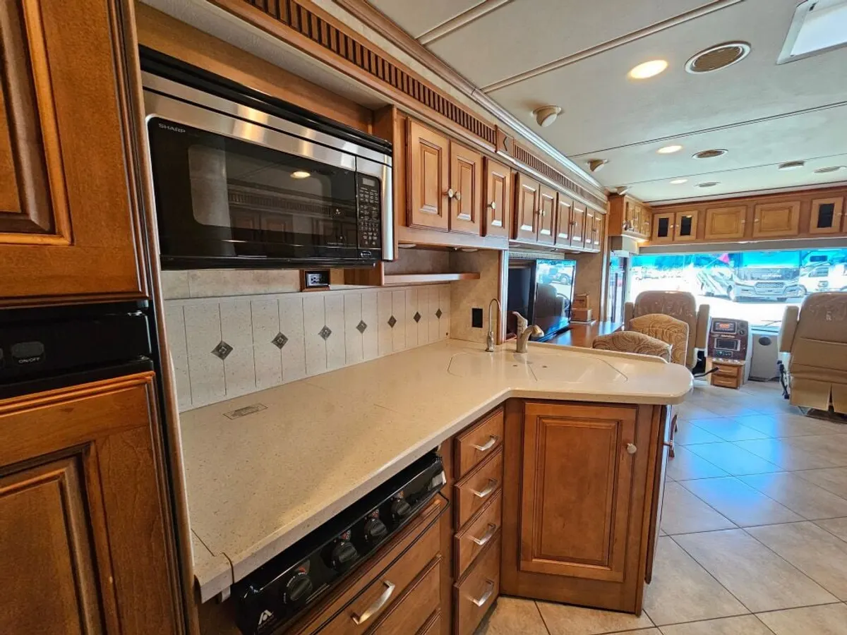 2012 Itasca Meridian, photo 19 of 24