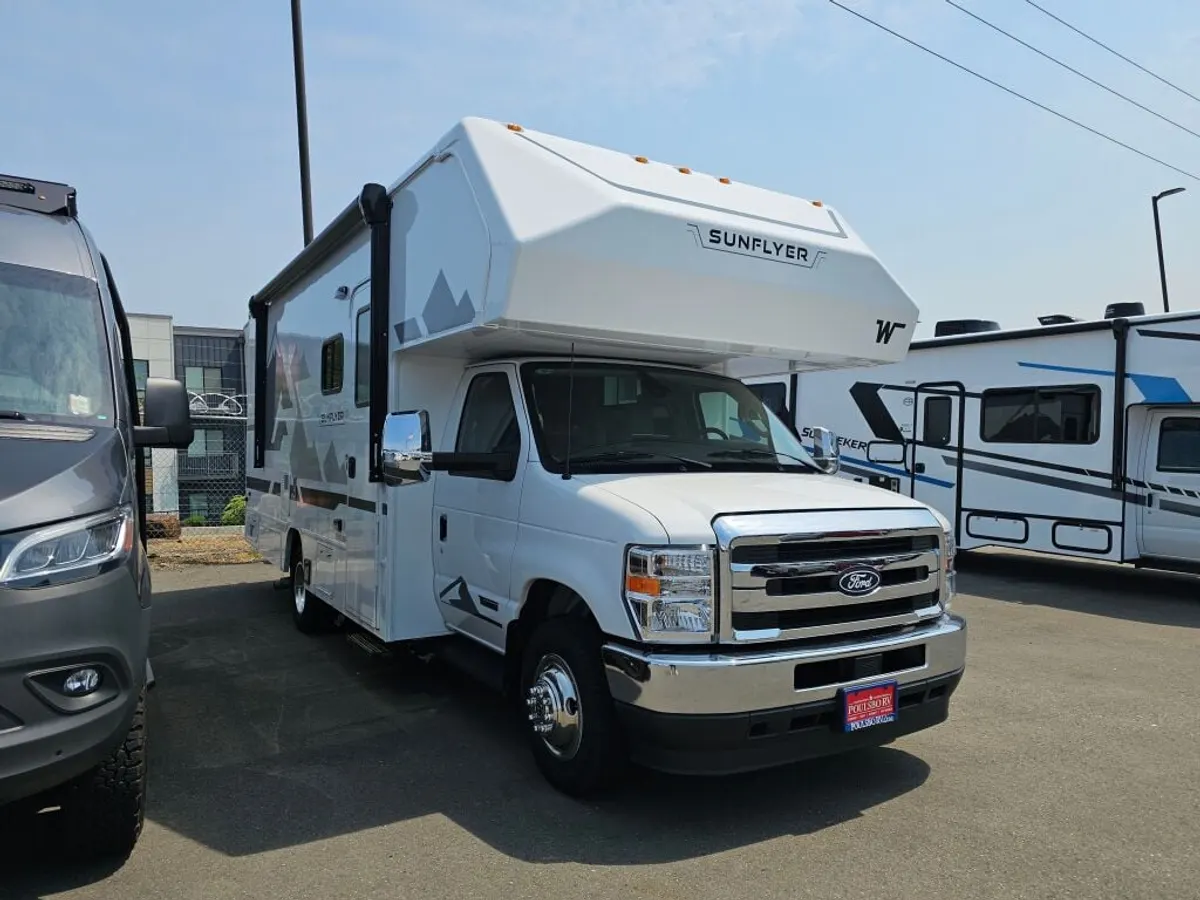 2027 Winnebago Sunflyer, photo 1 of 24