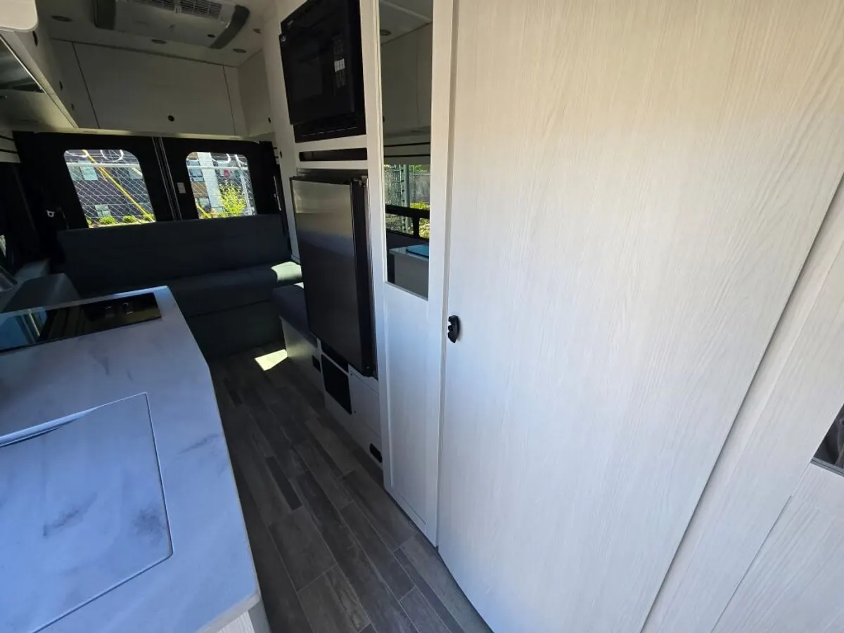 2026 Pleasure-Way Ontour, photo 7 of 16