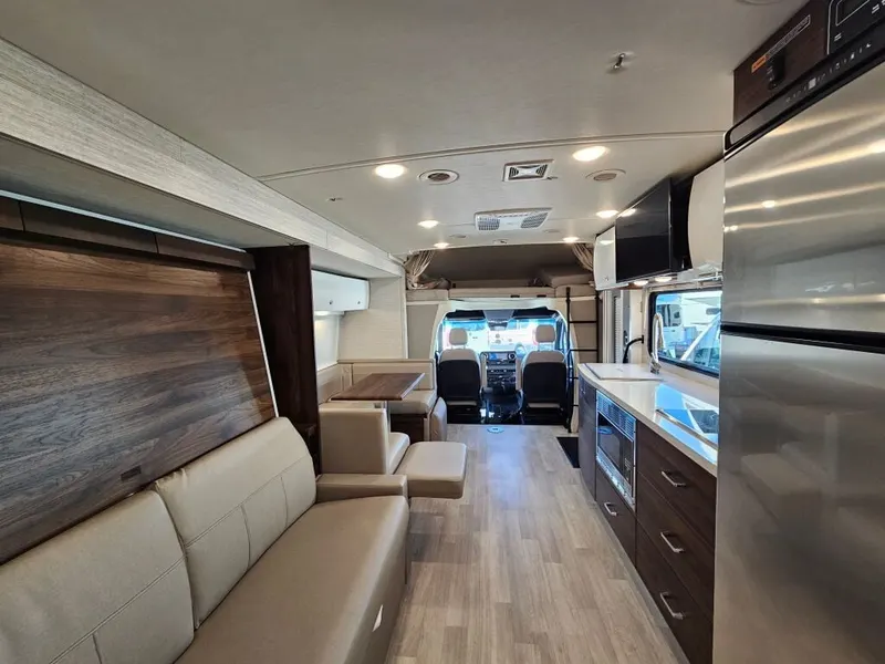 2021 Winnebago View, photo 14 of 24