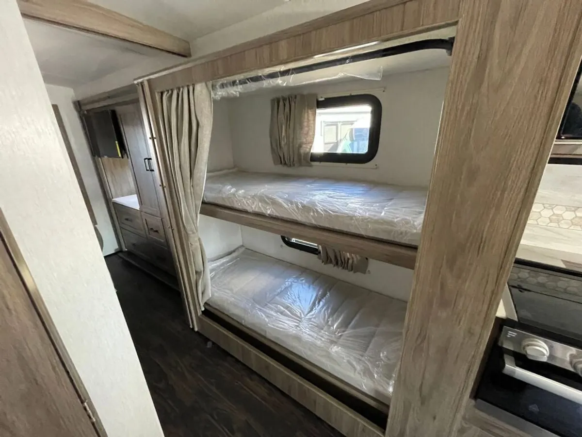 2024 Winnebago Vista, photo 14 of 22