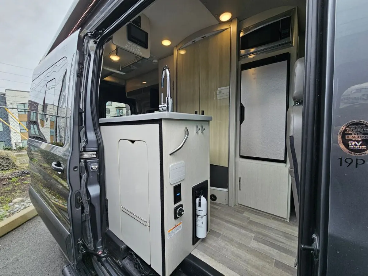 2023 Thor Motor Coach Tranquility, photo 10 of 24