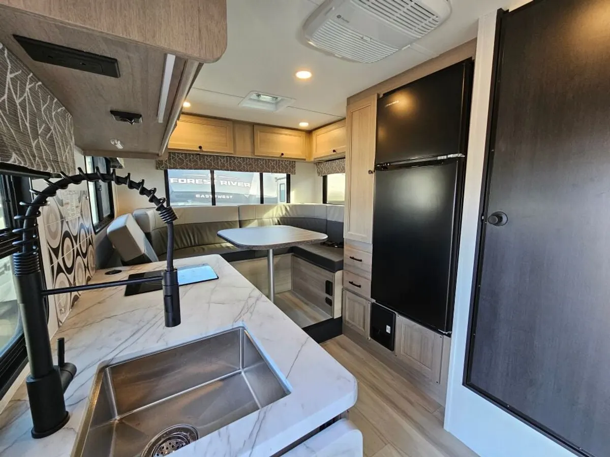 2026 Forest River Sunseeker LE, photo 10 of 24