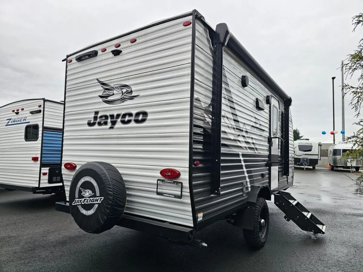 2024 Jayco Jay Flight SLX, photo 2 of 24