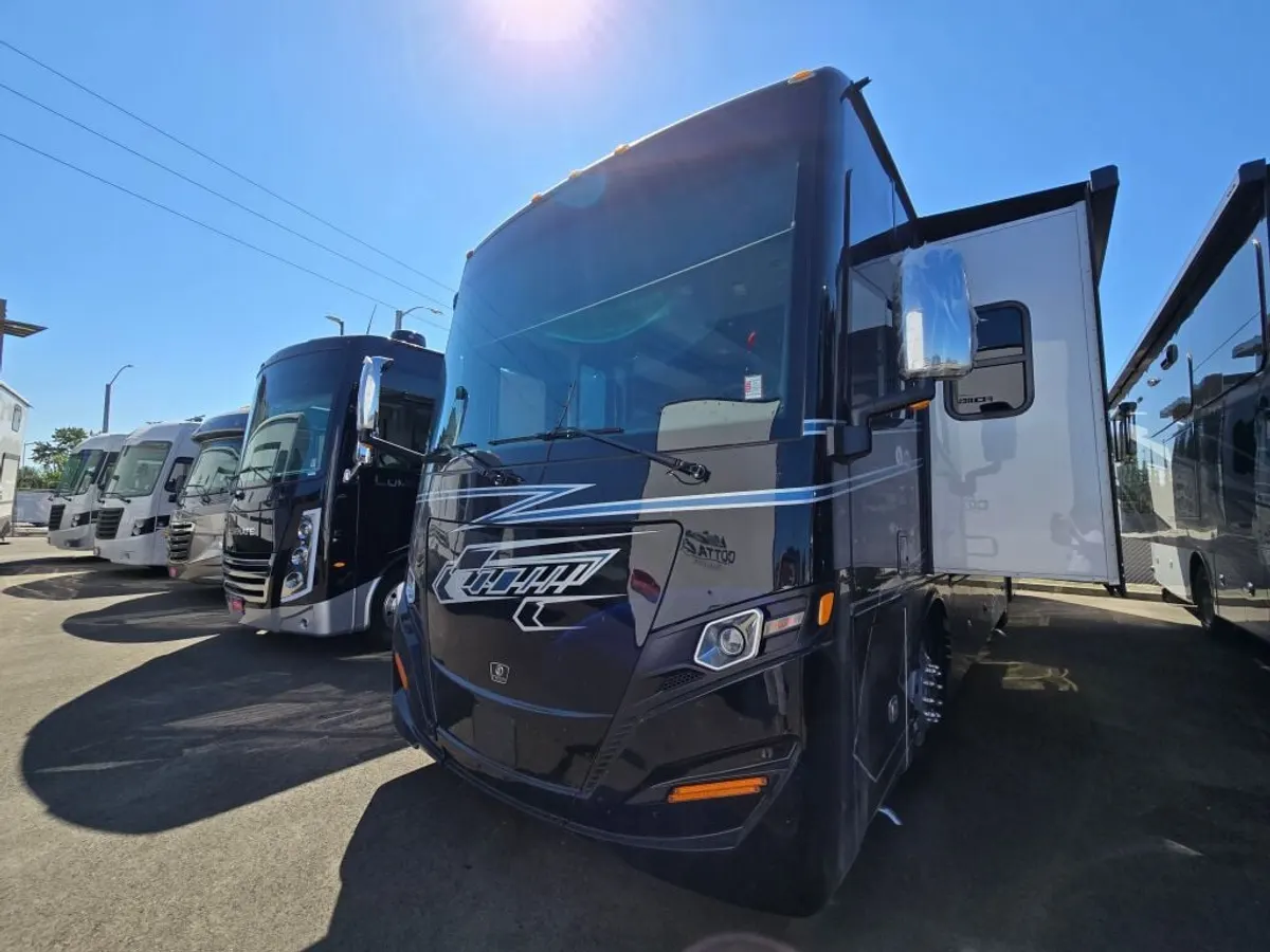 2026 Tiffin Motorhomes Allegro Red, photo 1 of 24