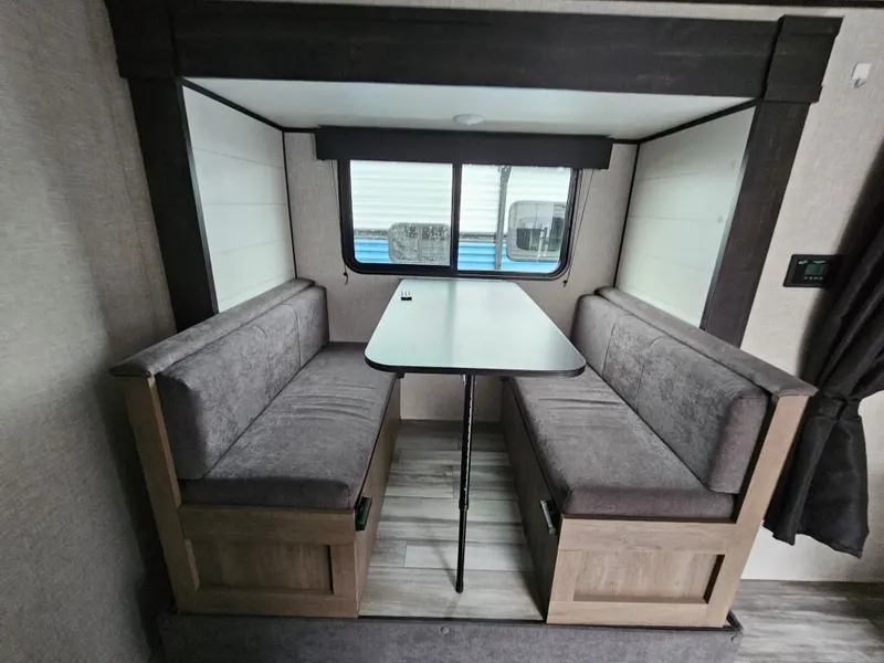 2024 Jayco Jay Flight SLX, photo 19 of 24
