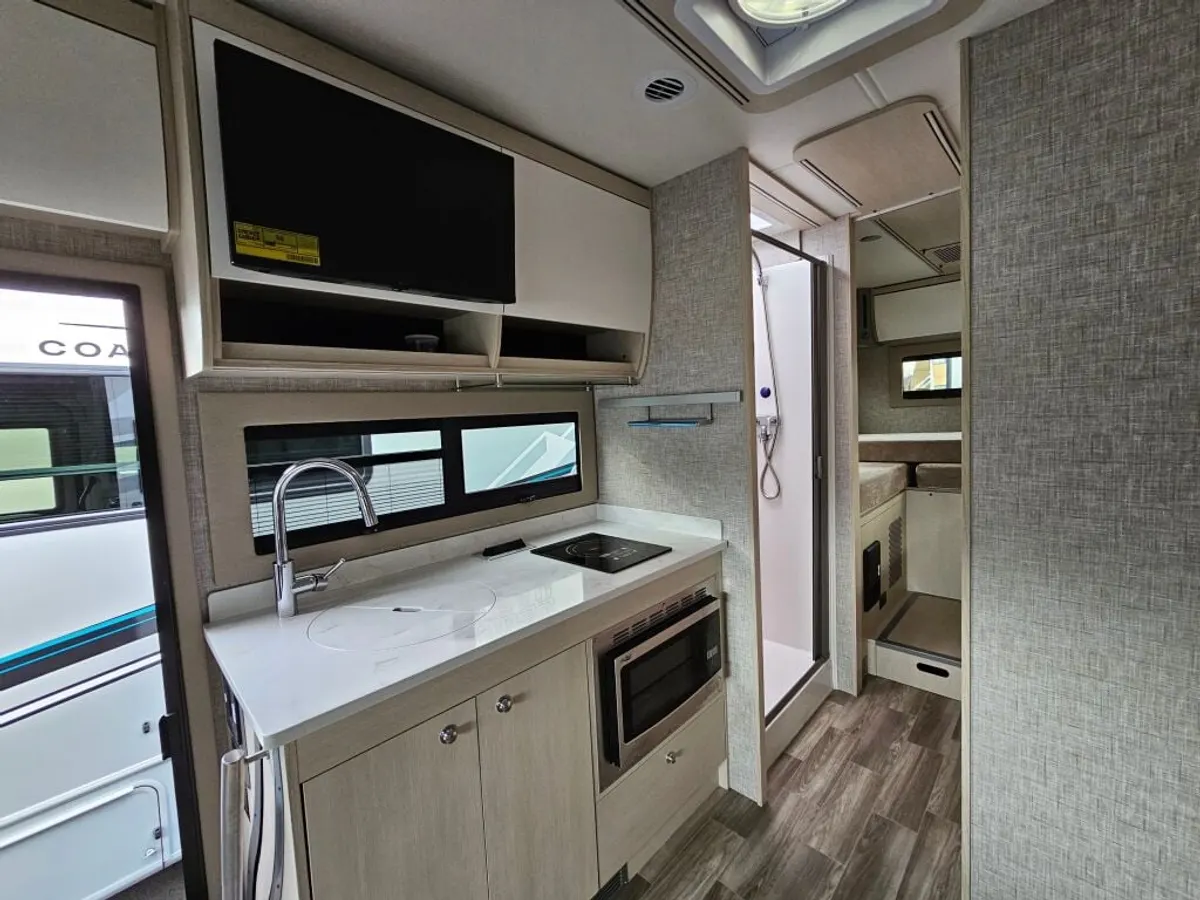 2026 Tiffin Motorhomes Wayfarer, photo 21 of 24