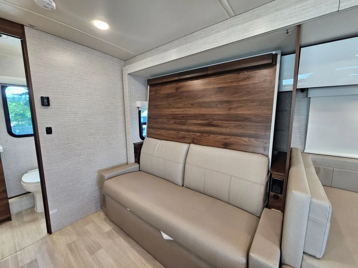 2021 Winnebago View, photo 13 of 24