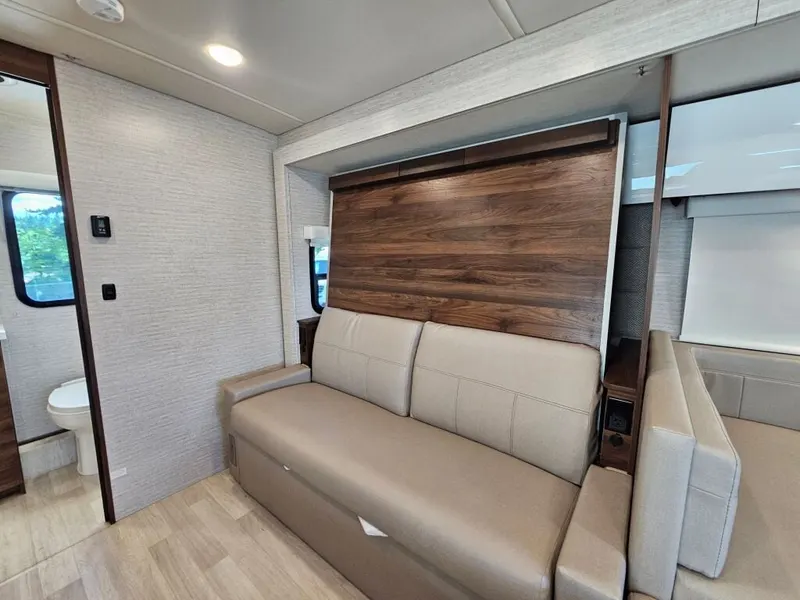 2021 Winnebago View, photo 13 of 24