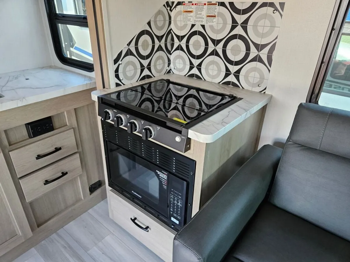 2026 Forest River Sunseeker LE, photo 23 of 24