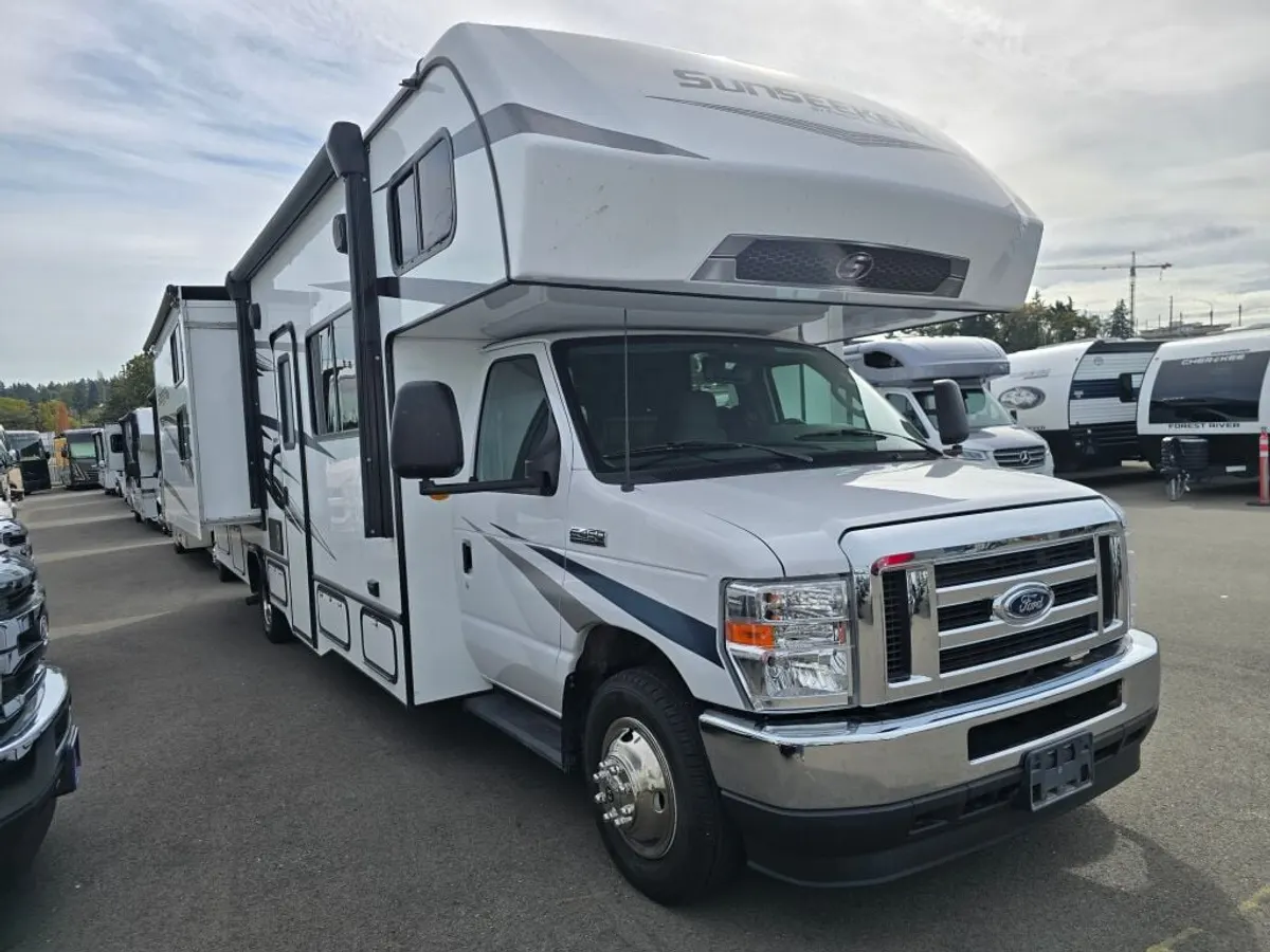 2023 Forest River Sunseeker, photo 1 of 24