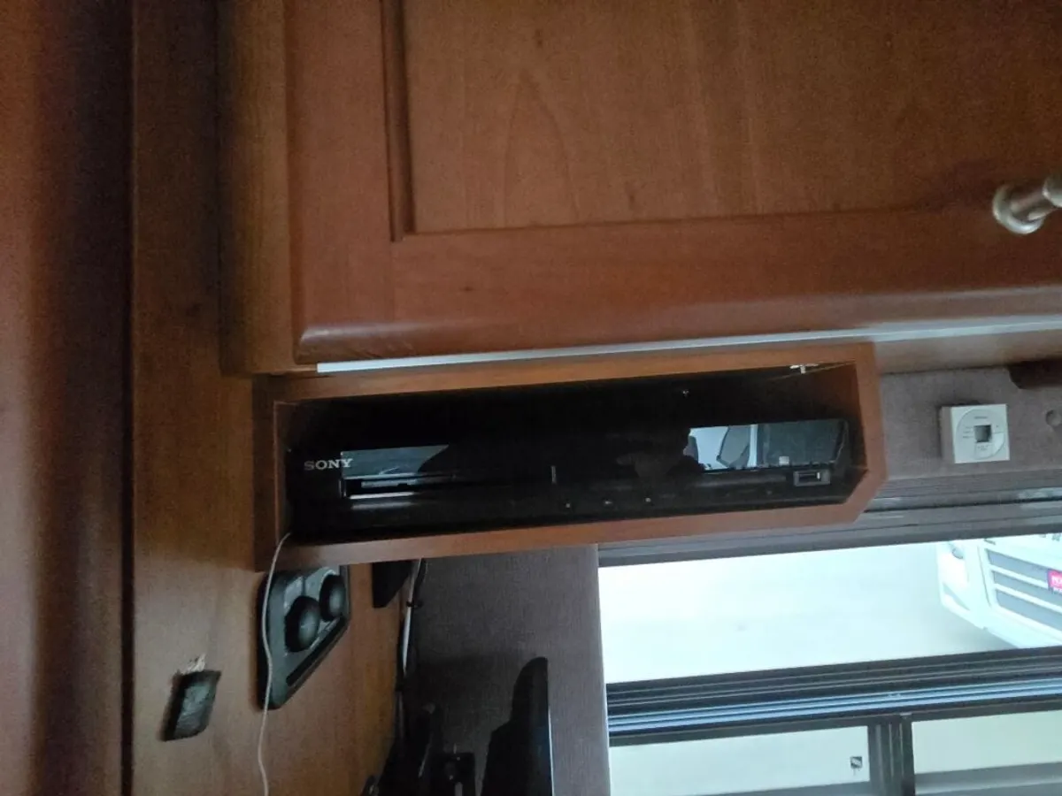 2016 Roadtrek E-Trek, photo 23 of 24