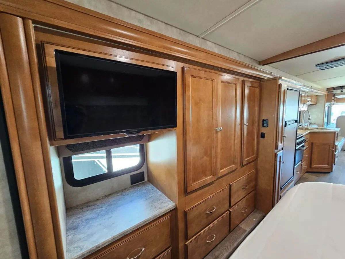 2020 Winnebago Vista, photo 23 of 24
