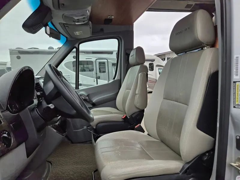 2016 Roadtrek E-Trek, photo 11 of 24