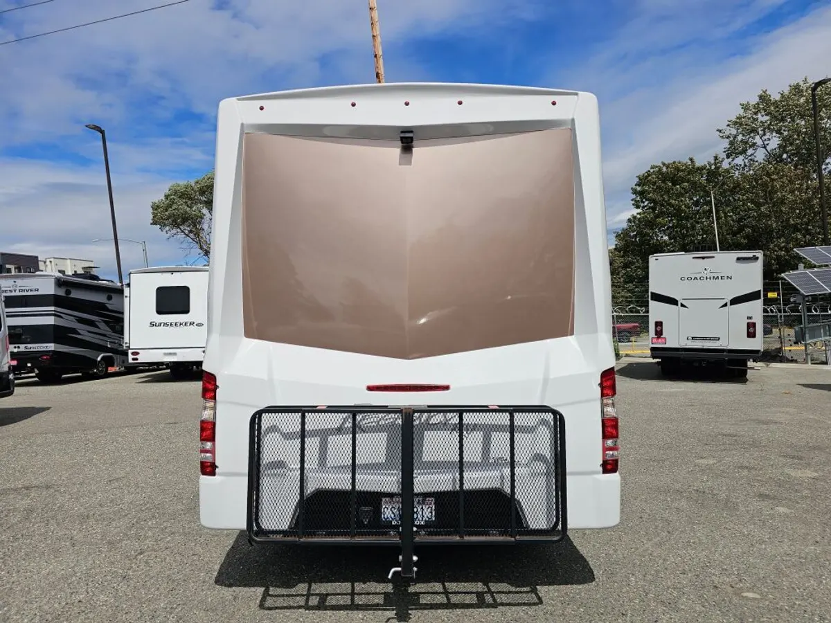 2019 Regency RV Ultra Brougham, photo 4 of 24