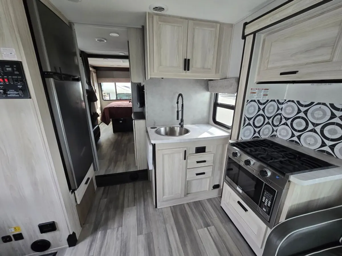 2023 Forest River Sunseeker, photo 21 of 24