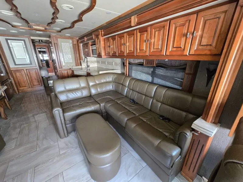 2017 Tiffin Motorhomes Allegro Bus, photo 13 of 24