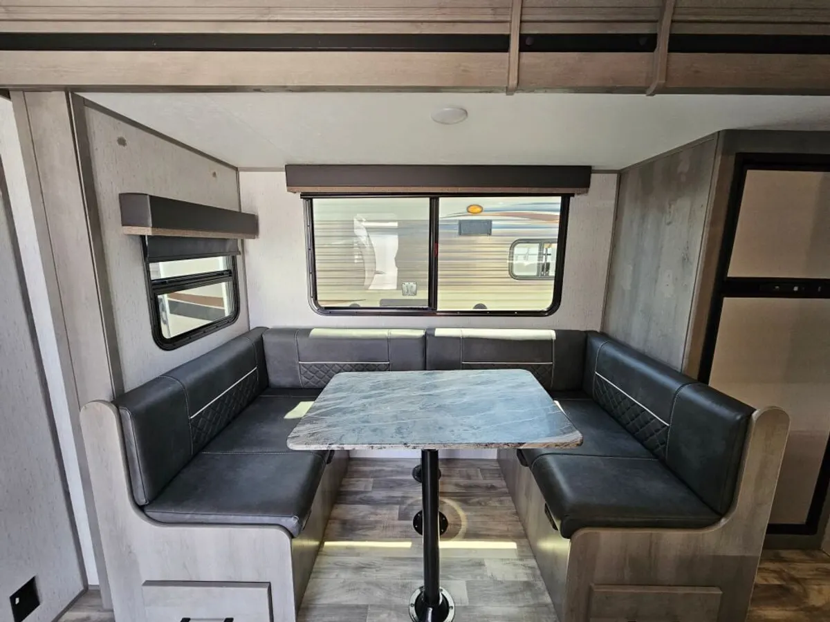 2022 Dutchmen Kodiak Ultra-Lite, photo 14 of 24