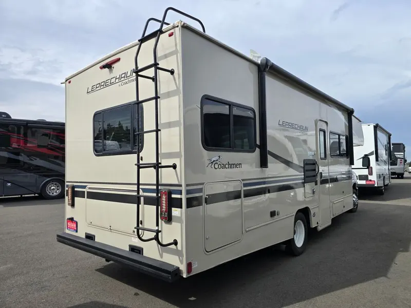 2023 Coachmen Leprechaun, photo 6 of 24