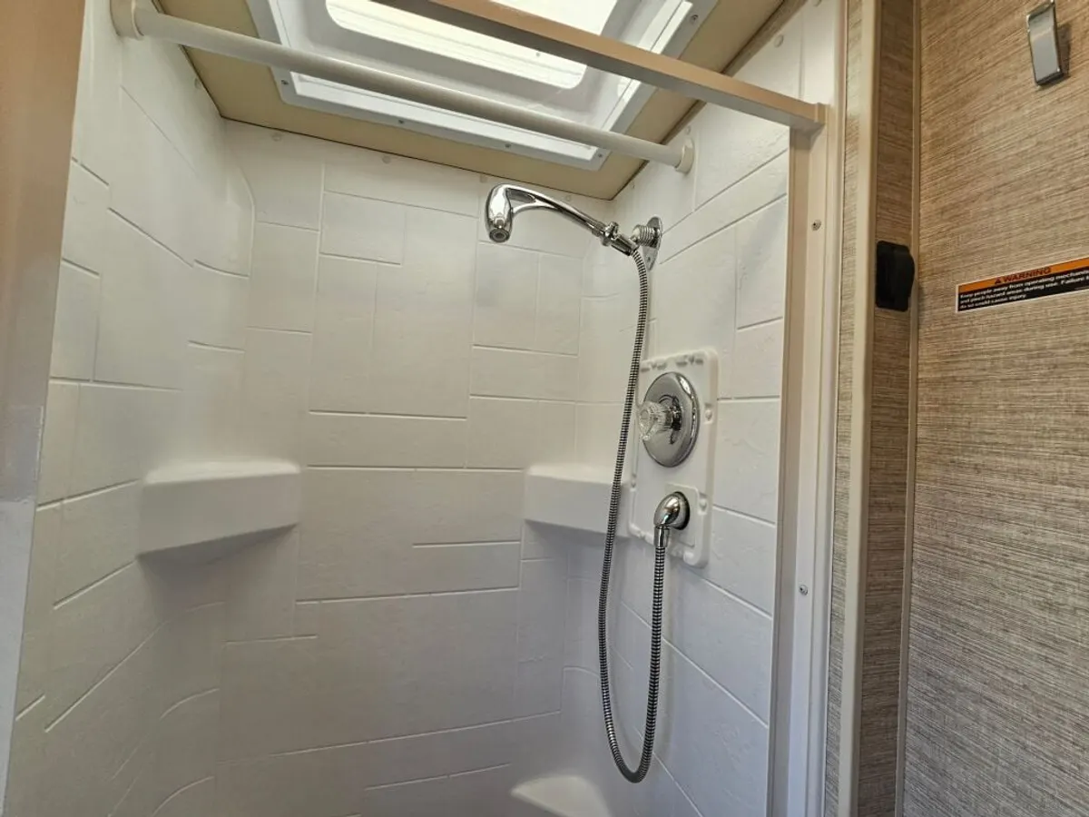 2021 Winnebago View, photo 22 of 24